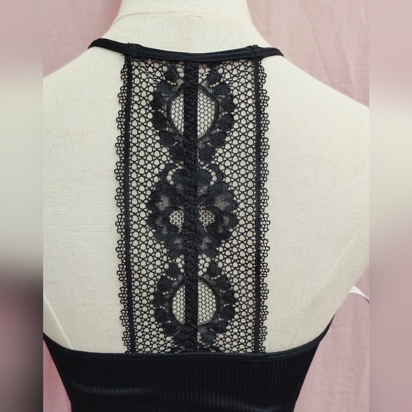 Gilligan & O'Malley Women's Crisscross Racerback Ribbed Tank Top - Picture 5 of 6